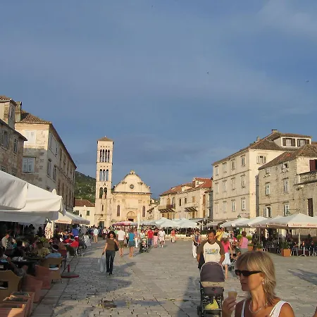 Pensjonat Radonic Hvar Town