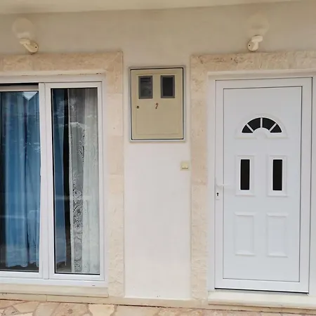 Guest house Radonic 3*