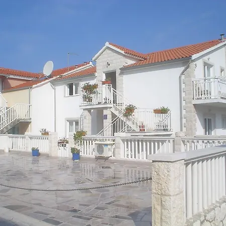 Guest house Radonic Hvar Town