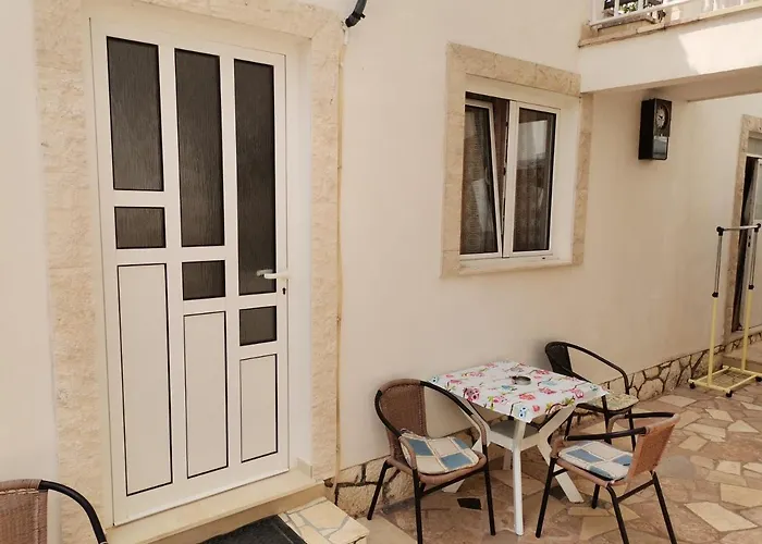 Radonic 3* Hvar Town