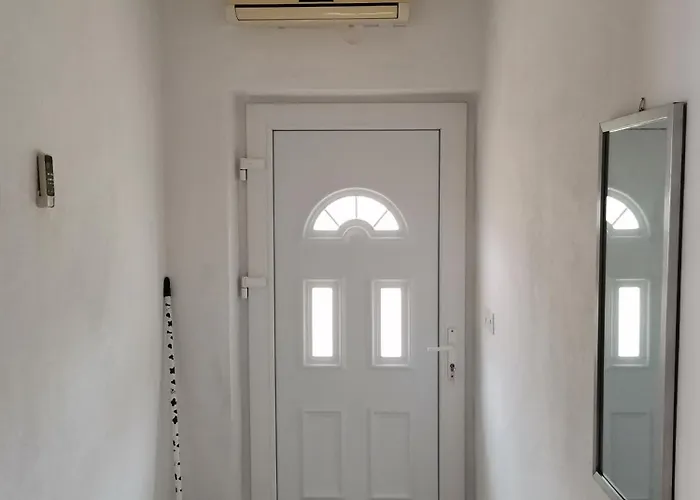 Radonic 3* Hvar Town