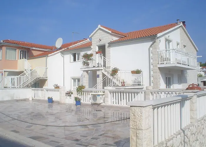 Guest house Radonic Hvar Town